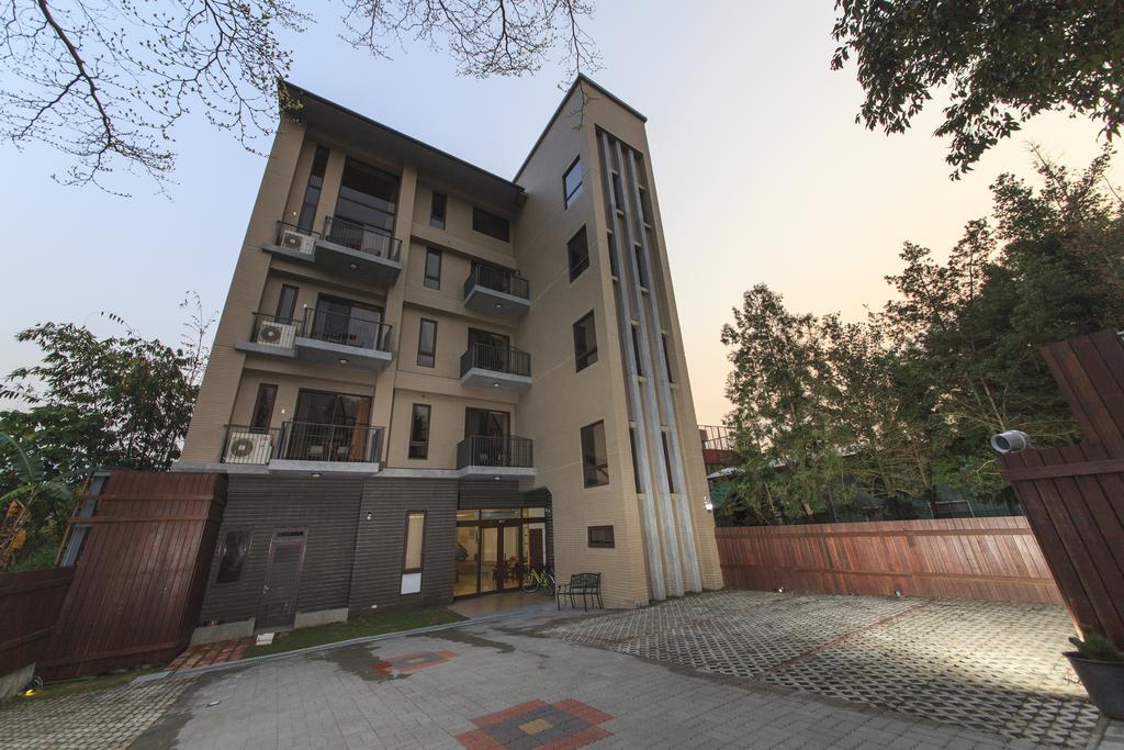 兩腳詩集綠活學旅 L 全自助入住平日旅館 L Jiji Zewnętrze zdjęcie